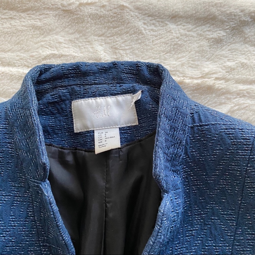 H&M Blazer - Picture 2 of 6